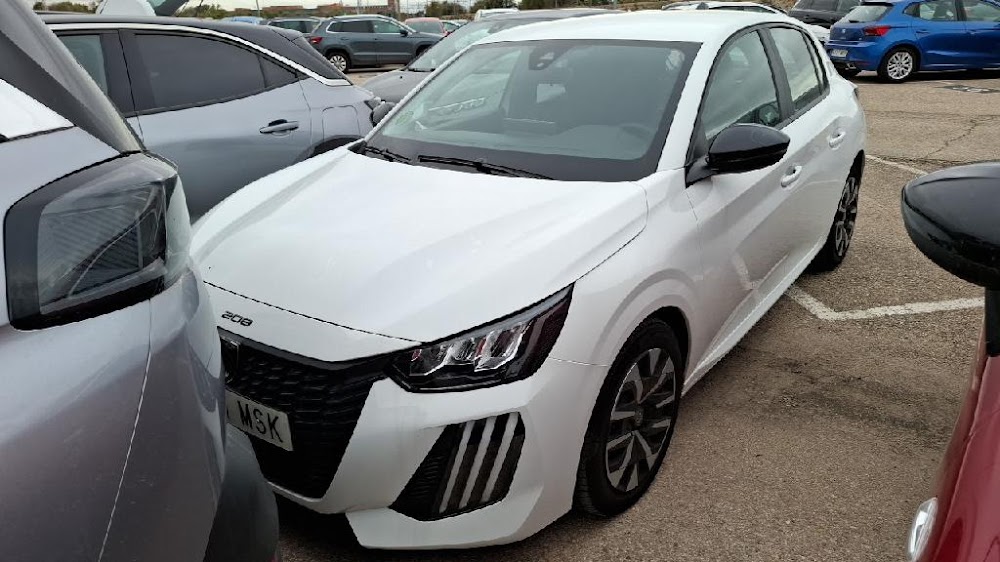Foto Peugeot 208 4