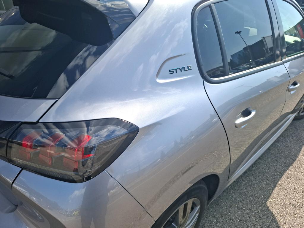 Peugeot 208 PureTech 100 S&S EAT8 Style 2022