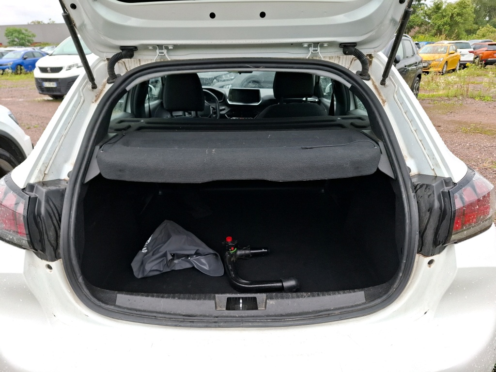Peugeot 208 BLUEHDI 100 S&S BVM6 PREMIUM PACK 2021
