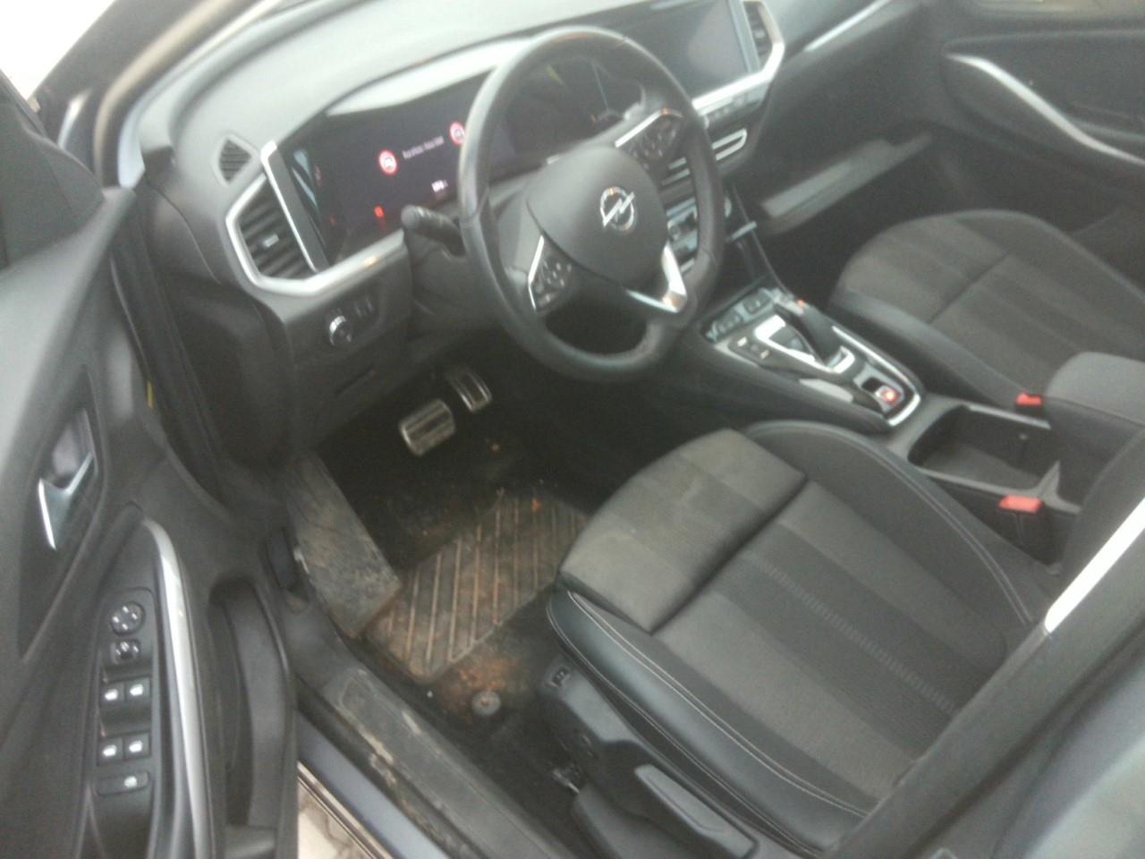 Foto Opel Grandland PHEV 3