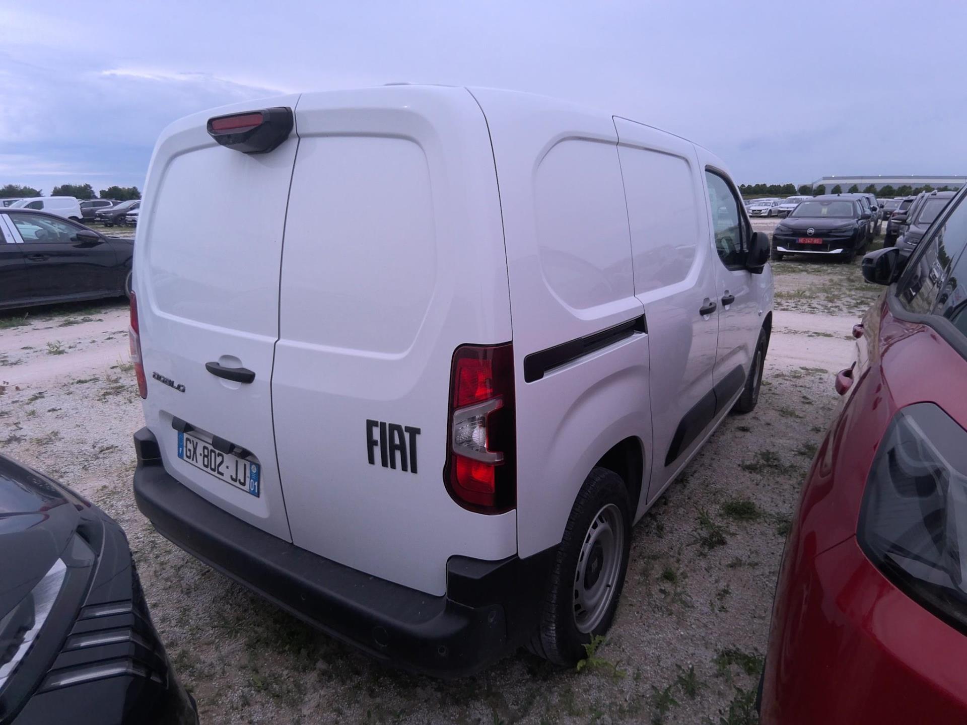 FIAT DOBLO FOURGON TAILLE M 650 KG BLUEHDI 100 S&S BVM6  2024