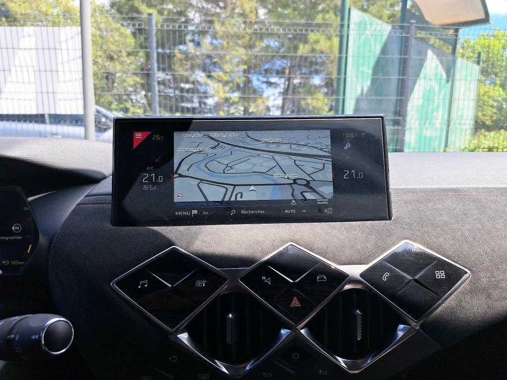 DS DS3 Crossback BlueHDi 130 EAT8 Performance Line+ 2021