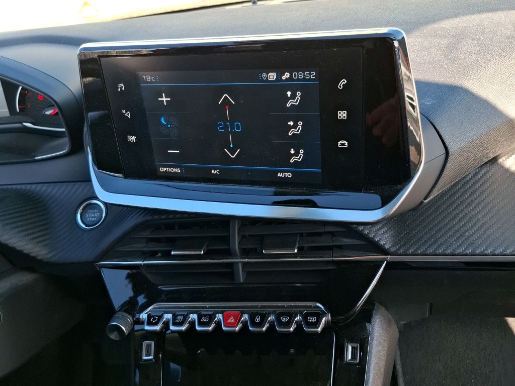 Peugeot 2008 BlueHDi 130 S&S EAT8 Allure 2021