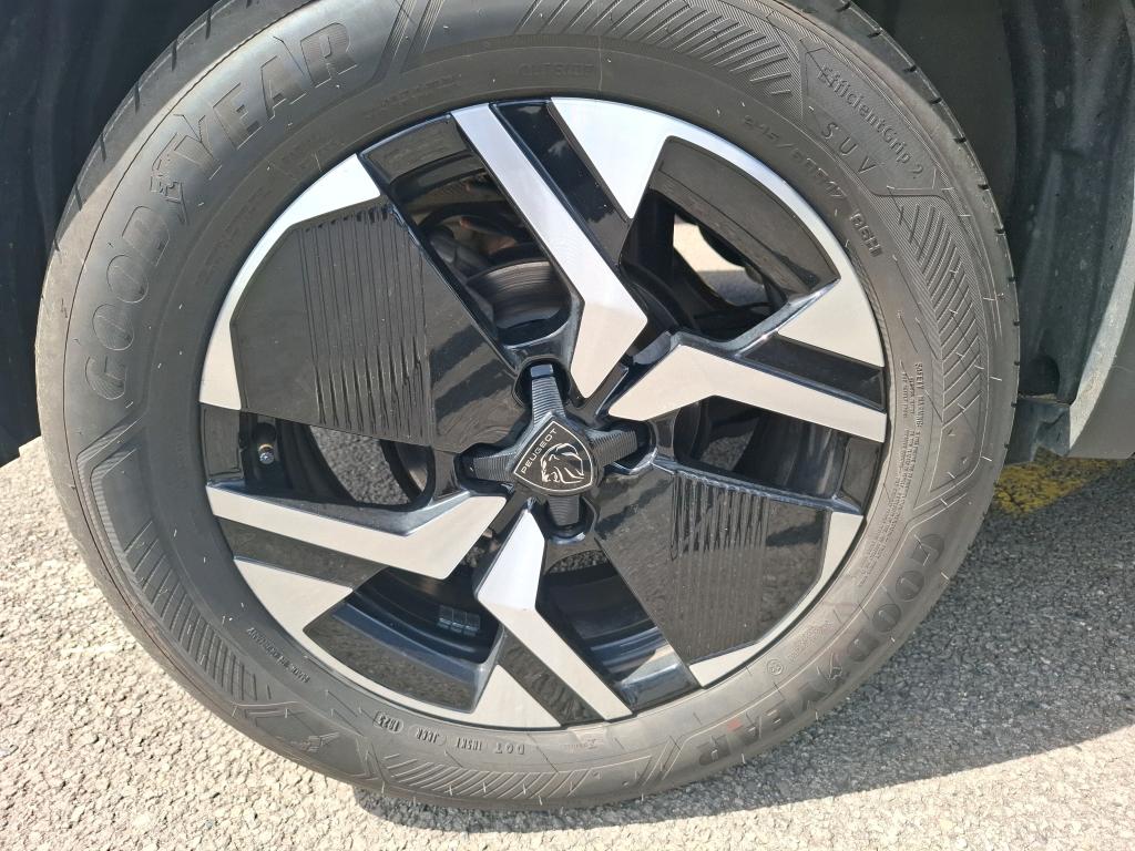 Peugeot 2008 Hybrid 145 e-DCS6 GT 2025