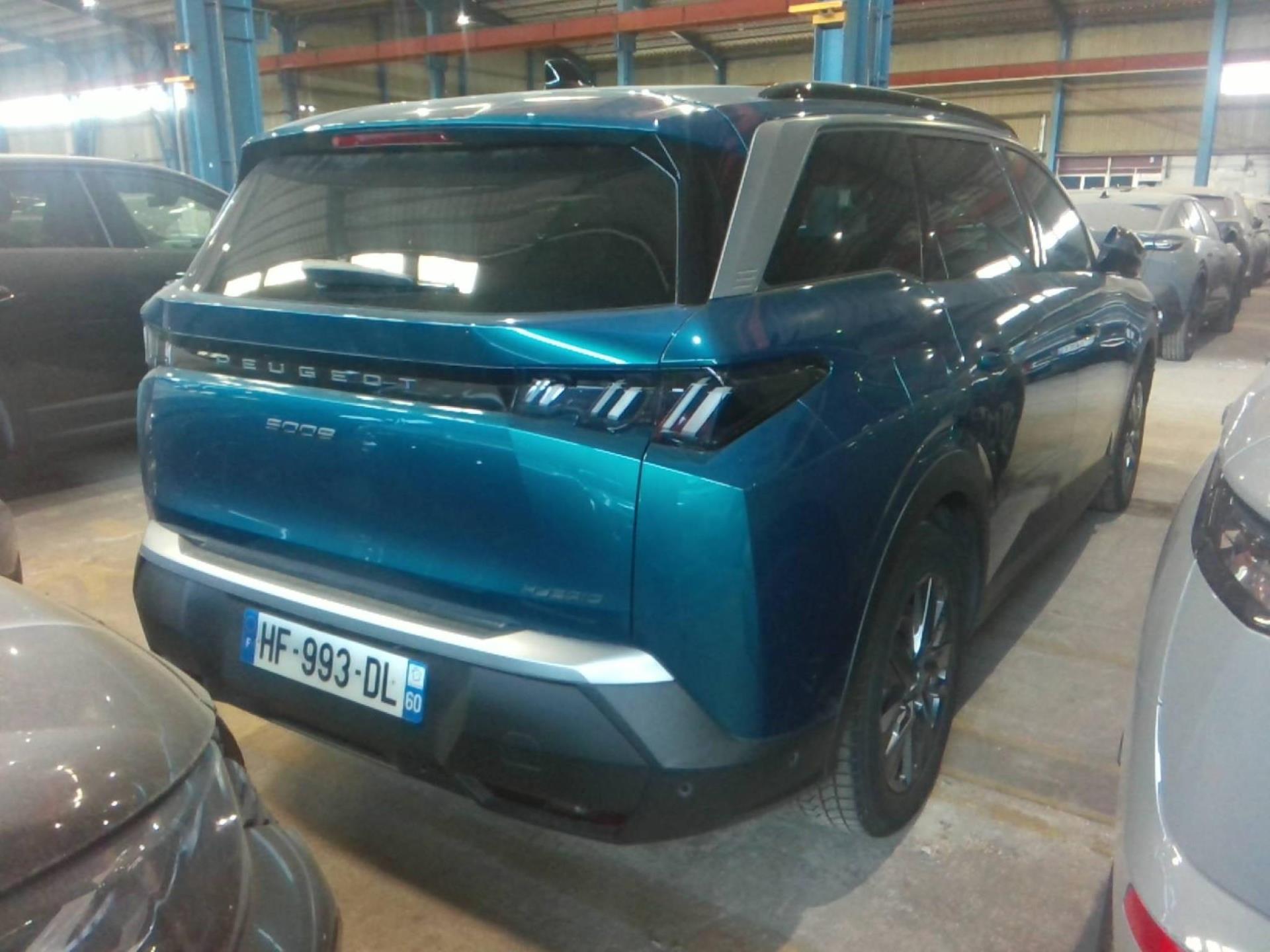 Peugeot 5008 Hybrid 145 ch e-DCS6 Allure 2025