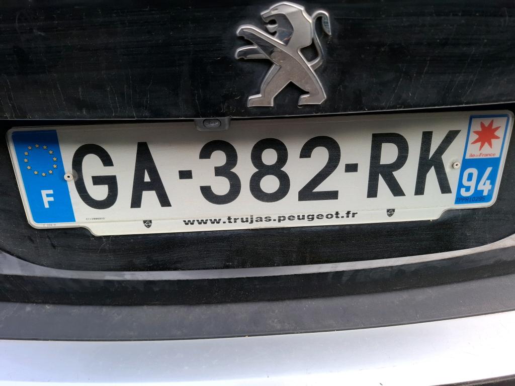 Peugeot 2008 PureTech 130 S&S EAT8 GT 2021