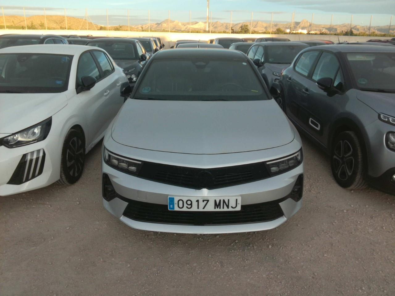 Opel Astra Astra 5P GS 1.2T XHT MT6 S/S 130 CV (96kW)