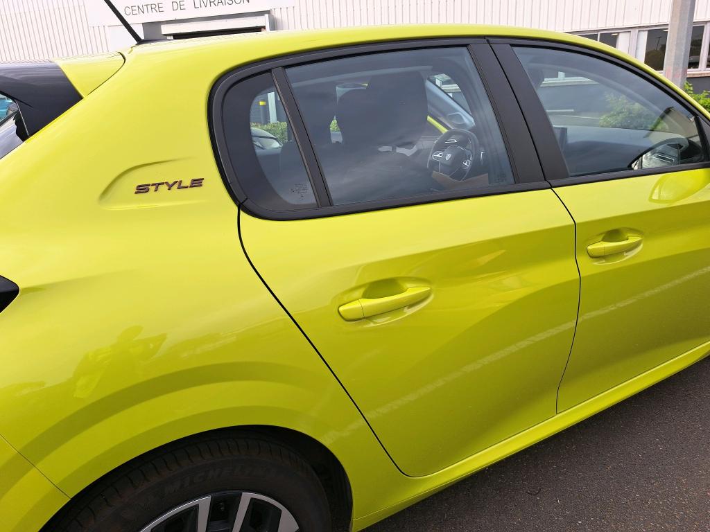 Peugeot 208 Hybrid 110 ch e-DCS6 Style 2025