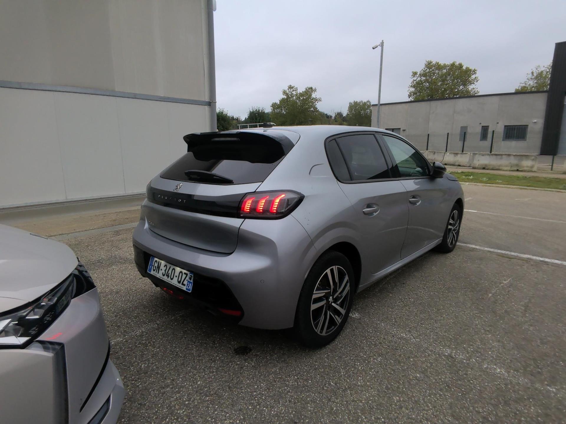 Peugeot 208 PureTech 100 S&S EAT8 Allure 2023