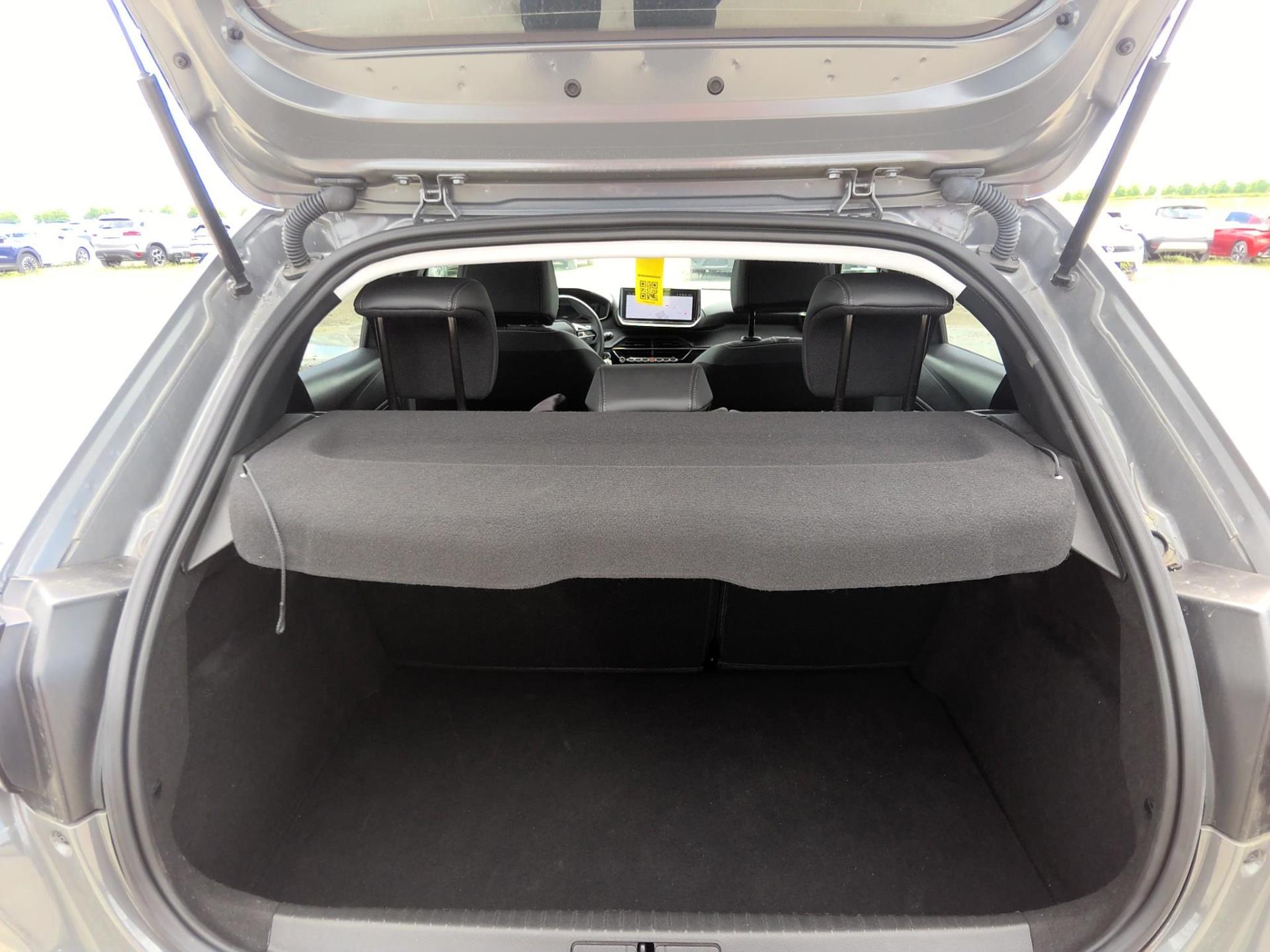 Peugeot 208 Hybrid 100 e-DCS6 Allure 2025