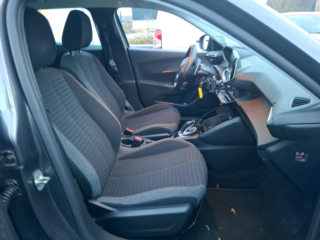 Peugeot 2008 BlueHDi 130 S&S EAT8 Active Business 2021