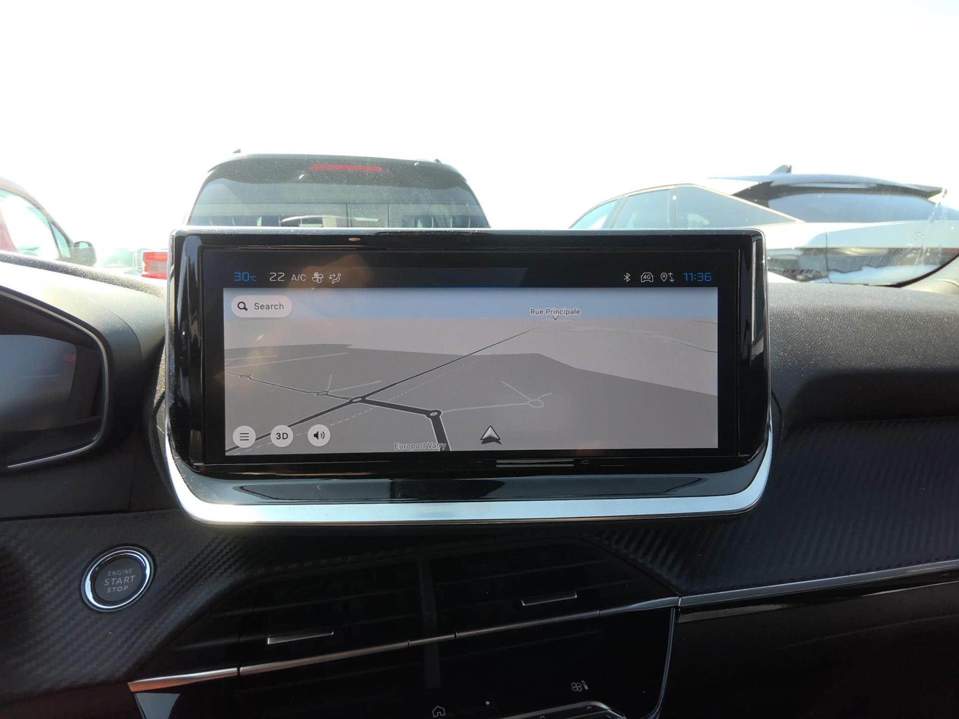 Peugeot 2008 Hybrid 136 e-DCS6 Allure 2025