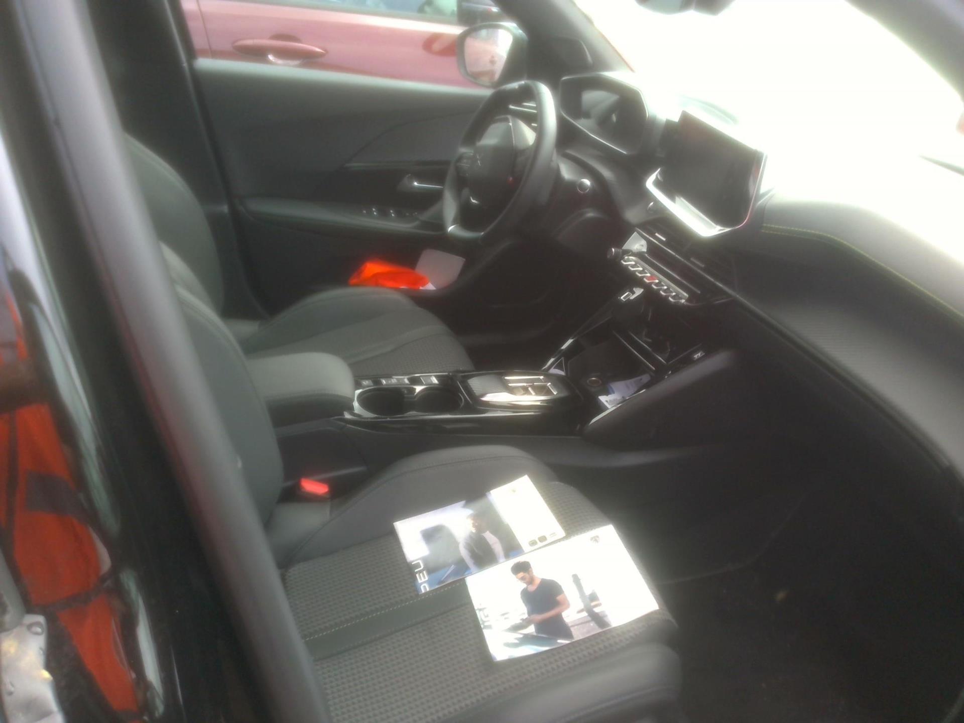 Peugeot 2008 Electrique 136 ch GT 2023