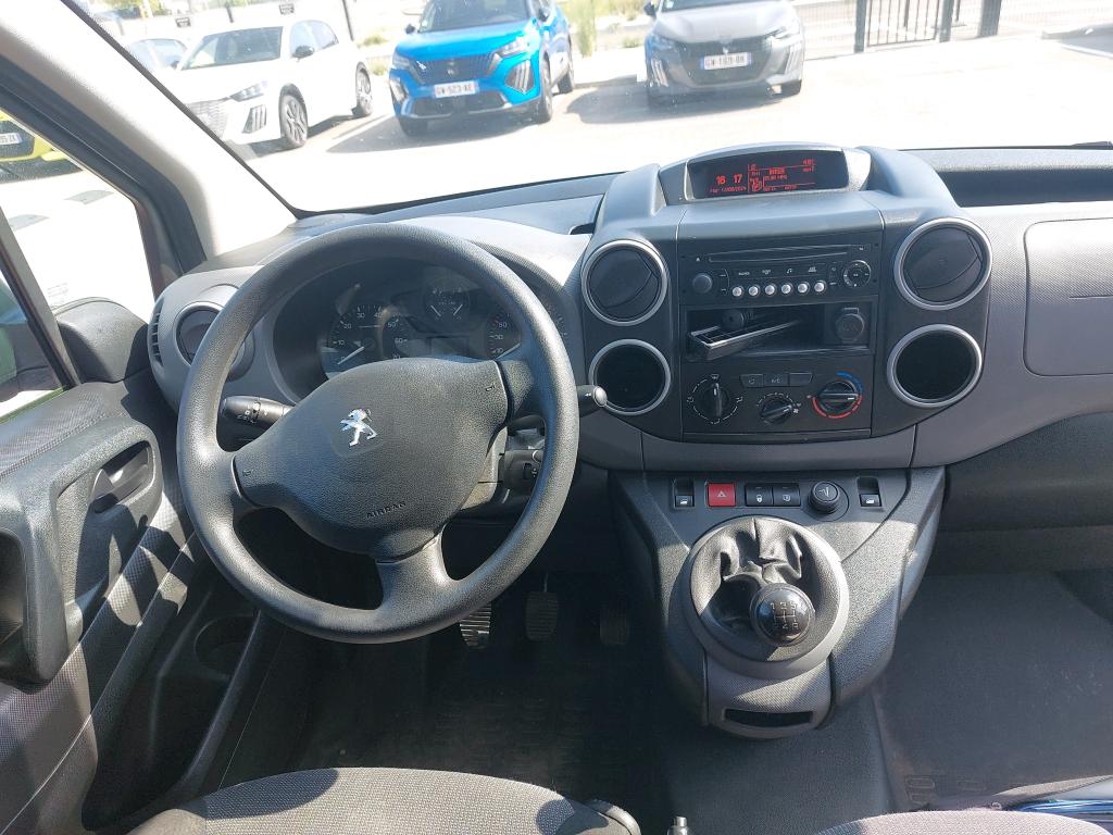 Peugeot PARTNER FOURGON STANDARD 1.6 BLUEHDI 100 BVM5 PREMIUM 2017