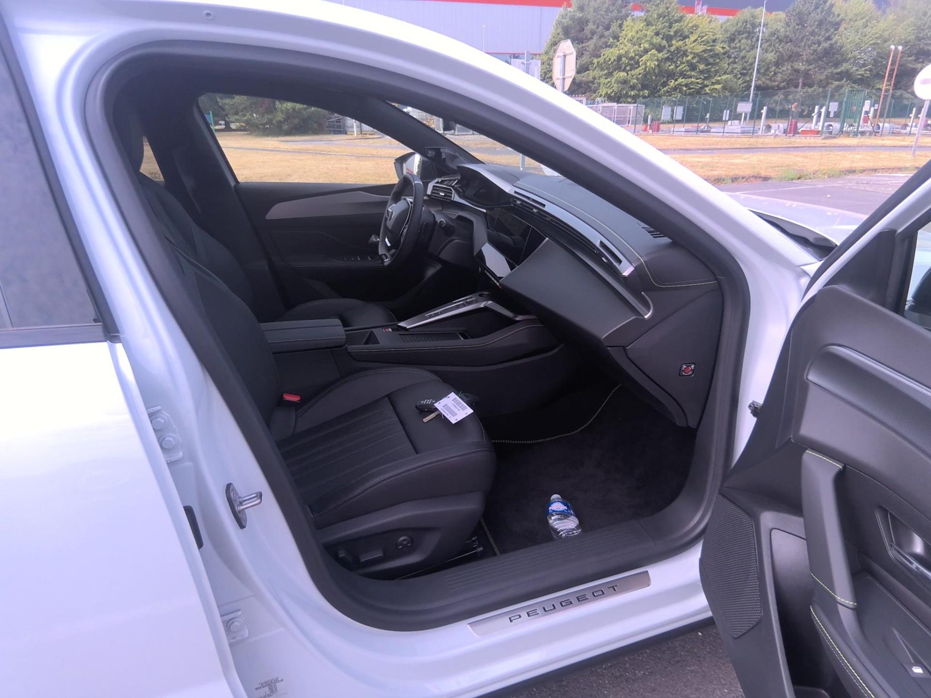 Peugeot 408 Plug-in Hybrid 225 ch e-DCS7 GT Exclusive 2026