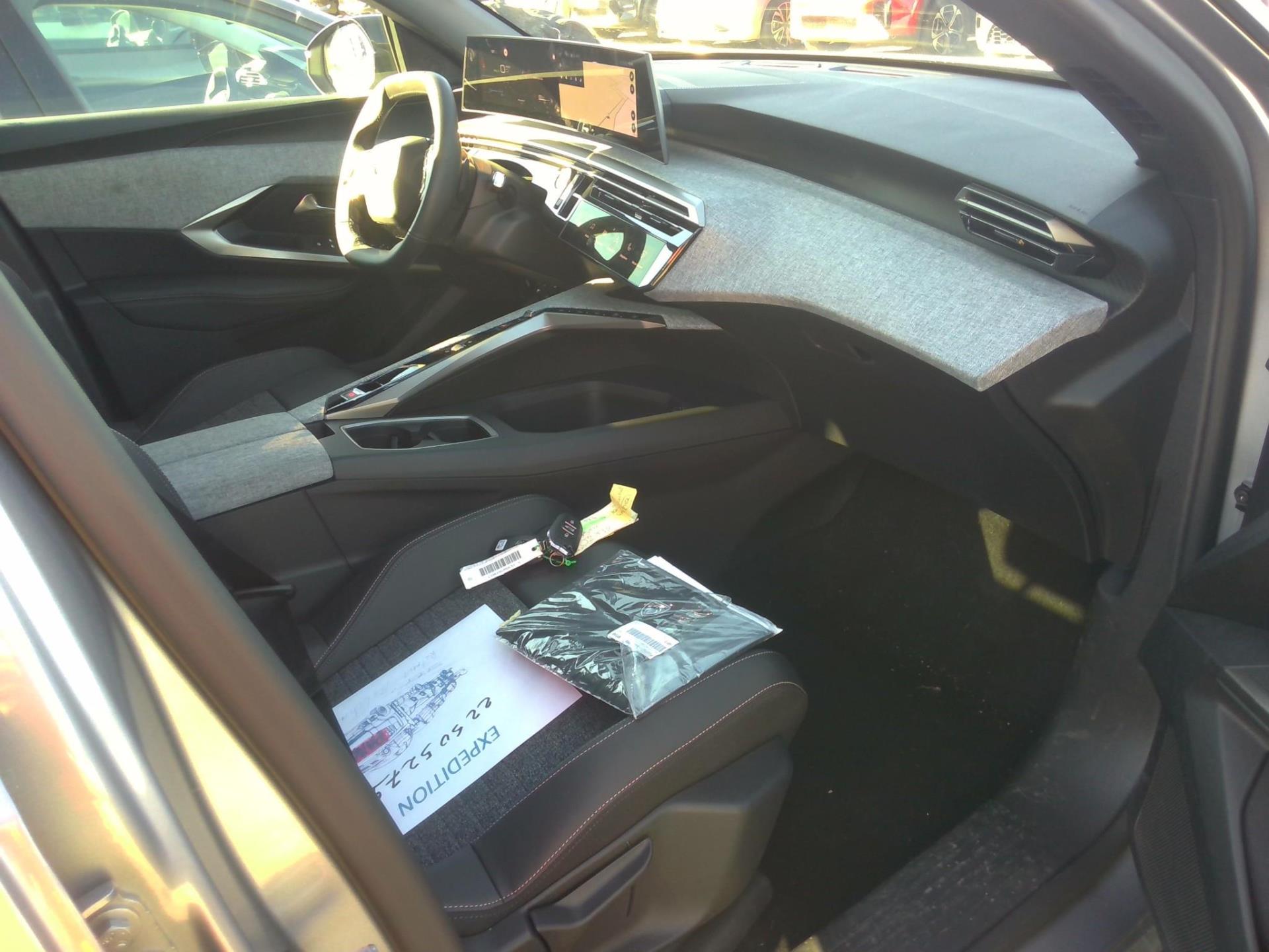 Peugeot 3008 Plug-in Hybrid 195 e-DCS7 Allure 2025