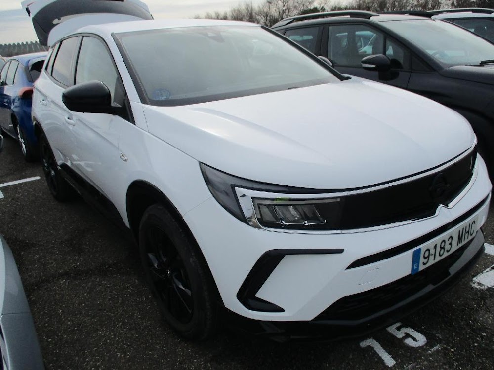 Foto Opel Grandland PHEV 7