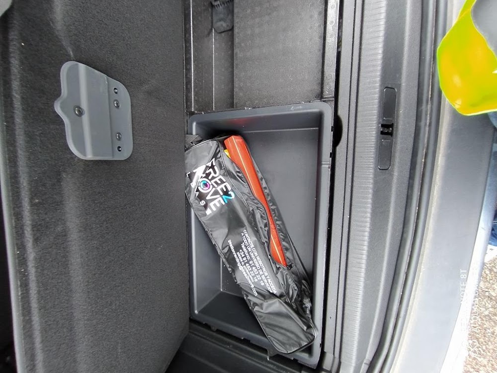Foto Peugeot 3008 Hybrid 12
