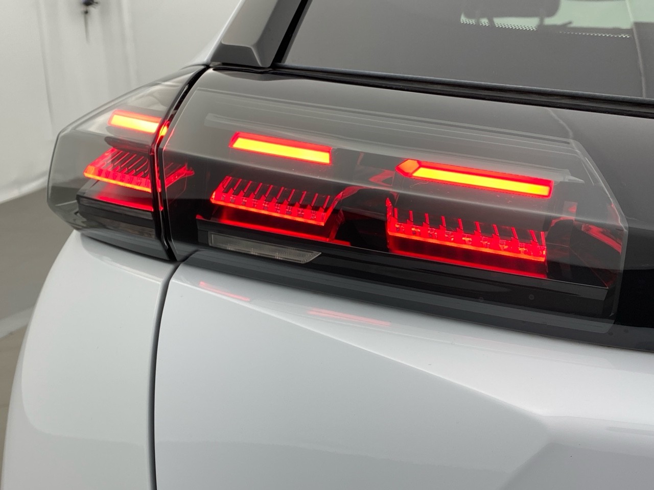 Peugeot 2008 PureTech 130 S&S EAT8 Allure 2024