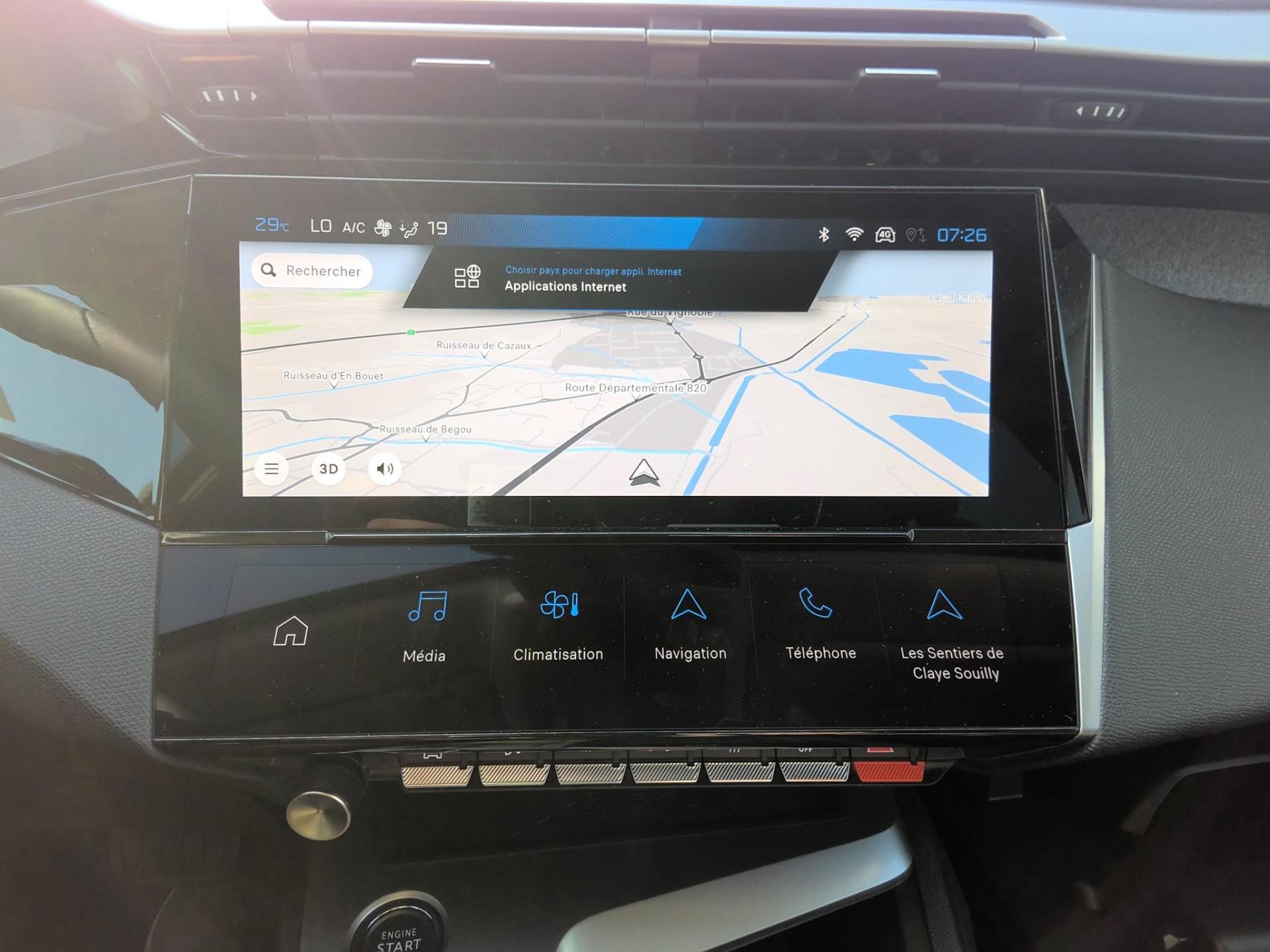 Peugeot 308 Hybrid 136 e-DCS6 Allure 2025