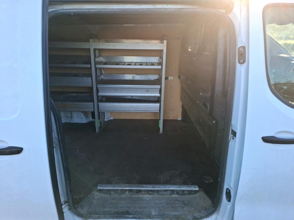 Peugeot EXPERT FGN TOLE STANDARD 2.0 BLUEHDI 120 S&S BVM6 ASPHALT 2020