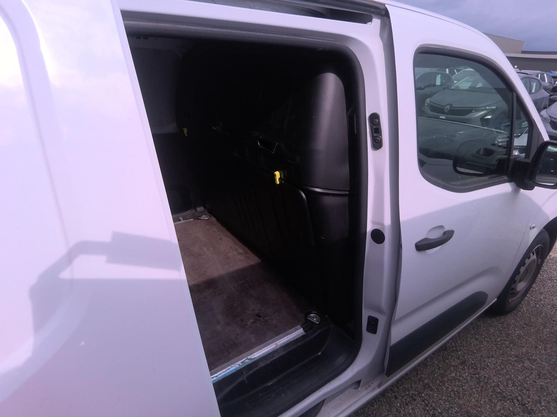 Citroen BERLINGO VAN TAILLE XL 950KG BLUEHDI 100 S&S BVM6 2024
