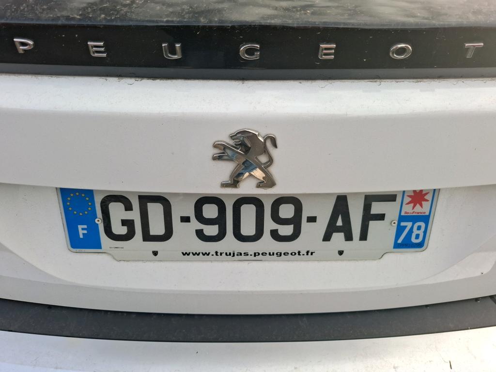 Peugeot 2008 BlueHDi 110 S&S BVM6 Active Business 2021