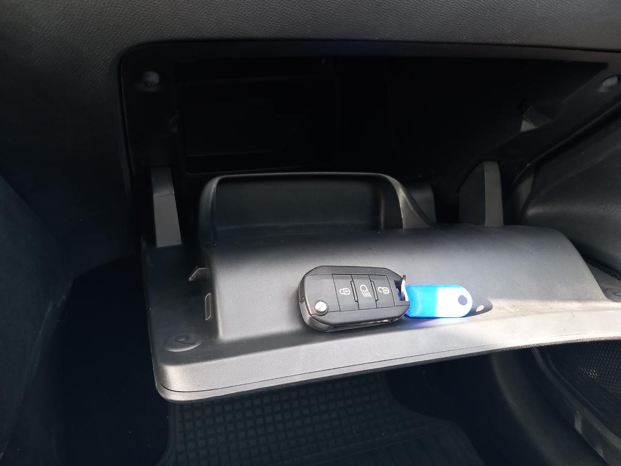 Foto Peugeot 308 8