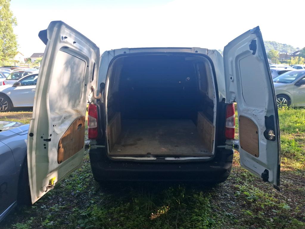 Peugeot PARTNER FOURGON STANDARD 1000 KG BLUEHDI 100 S&S BVM5 GRIP 2021