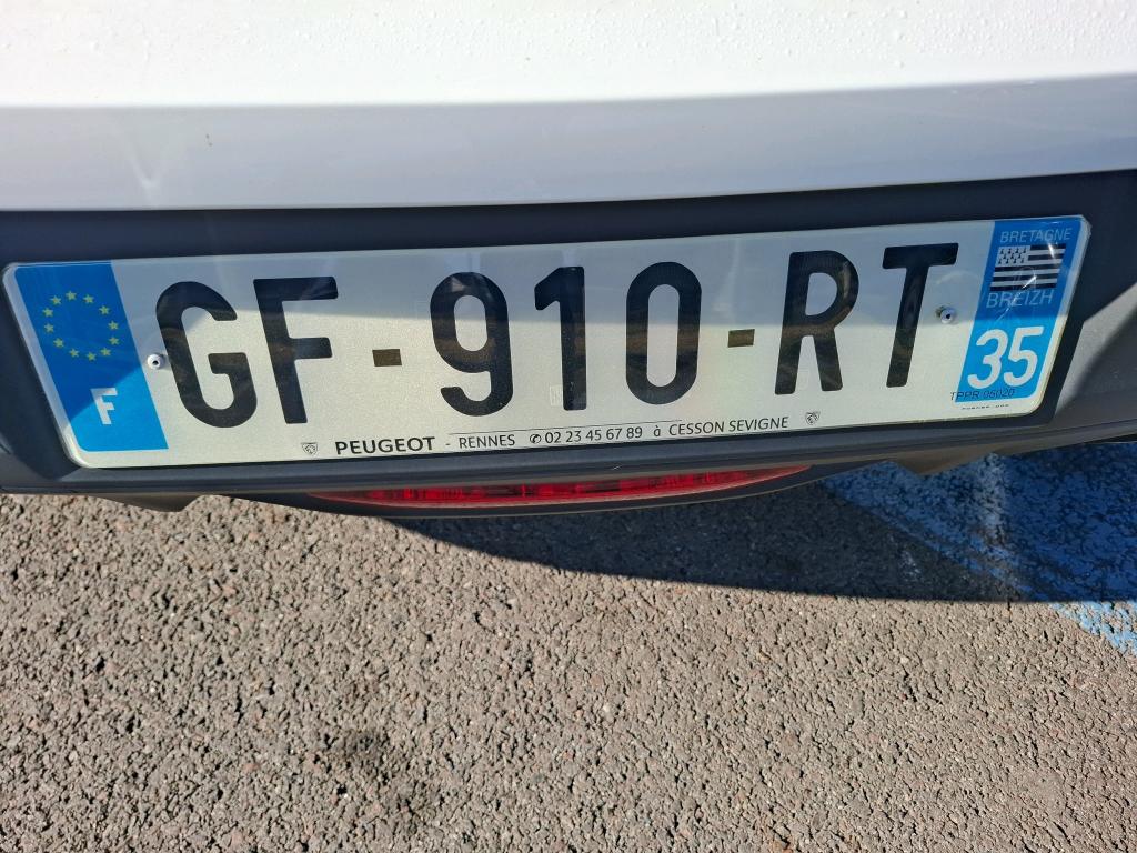 Peugeot 208 BLUEHDI 100 S&S BVM6 PREMIUM 2022