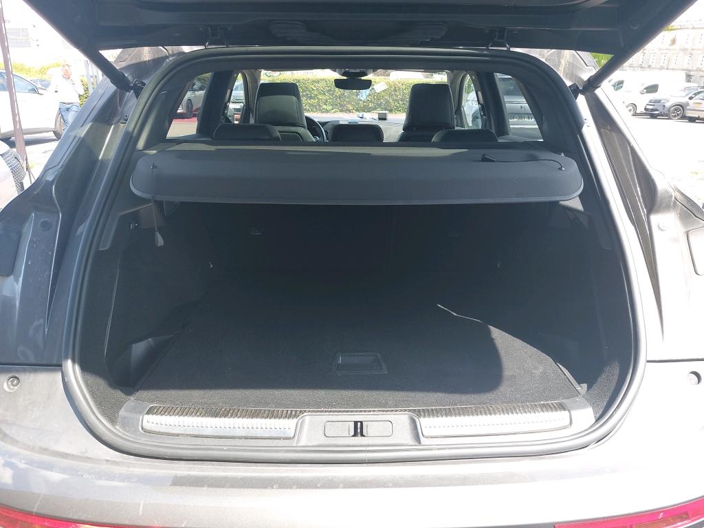 DS DS7 Crossback BlueHDi 180 EAT8 Performance Line+ 2020