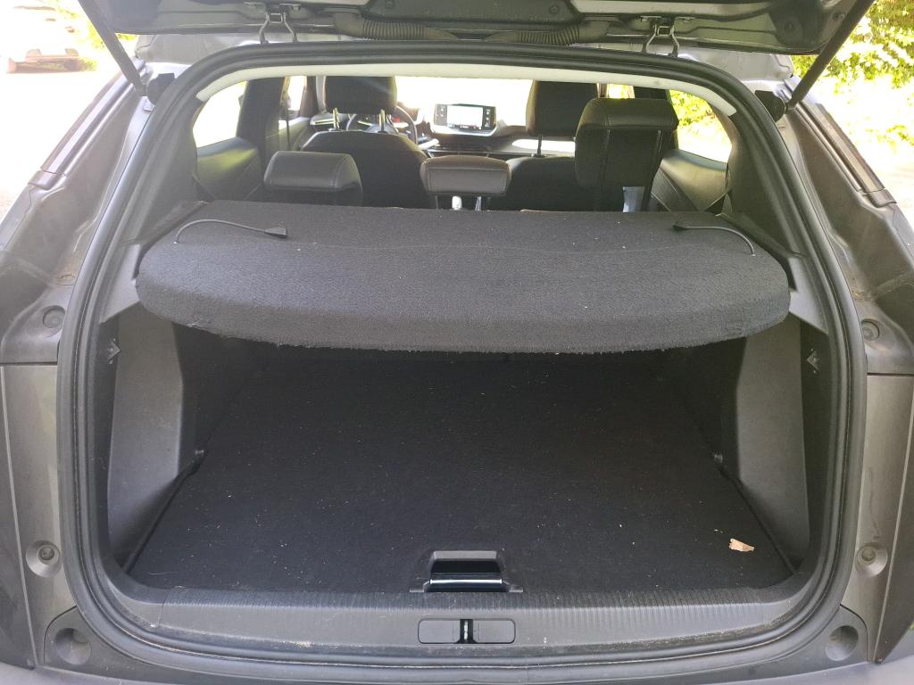 Peugeot 2008 BlueHDi 130 S&S EAT8 Allure Pack 2021