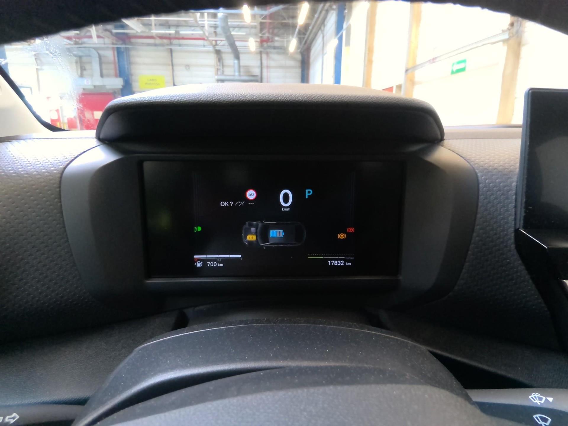 Citroen C4 Hybride 145 ch e-DCS6 Plus 2025
