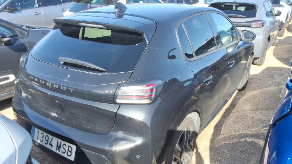 Foto Peugeot 208 13