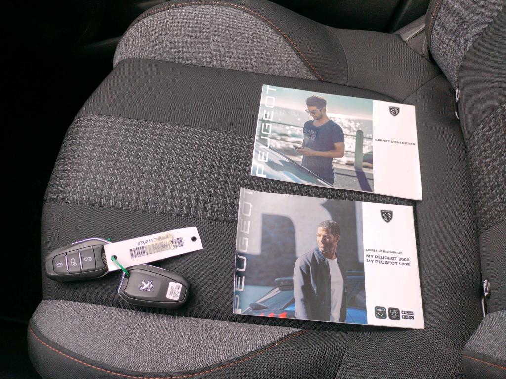 Peugeot 3008 BlueHDi 130ch S&S EAT8 Active Pack 2022