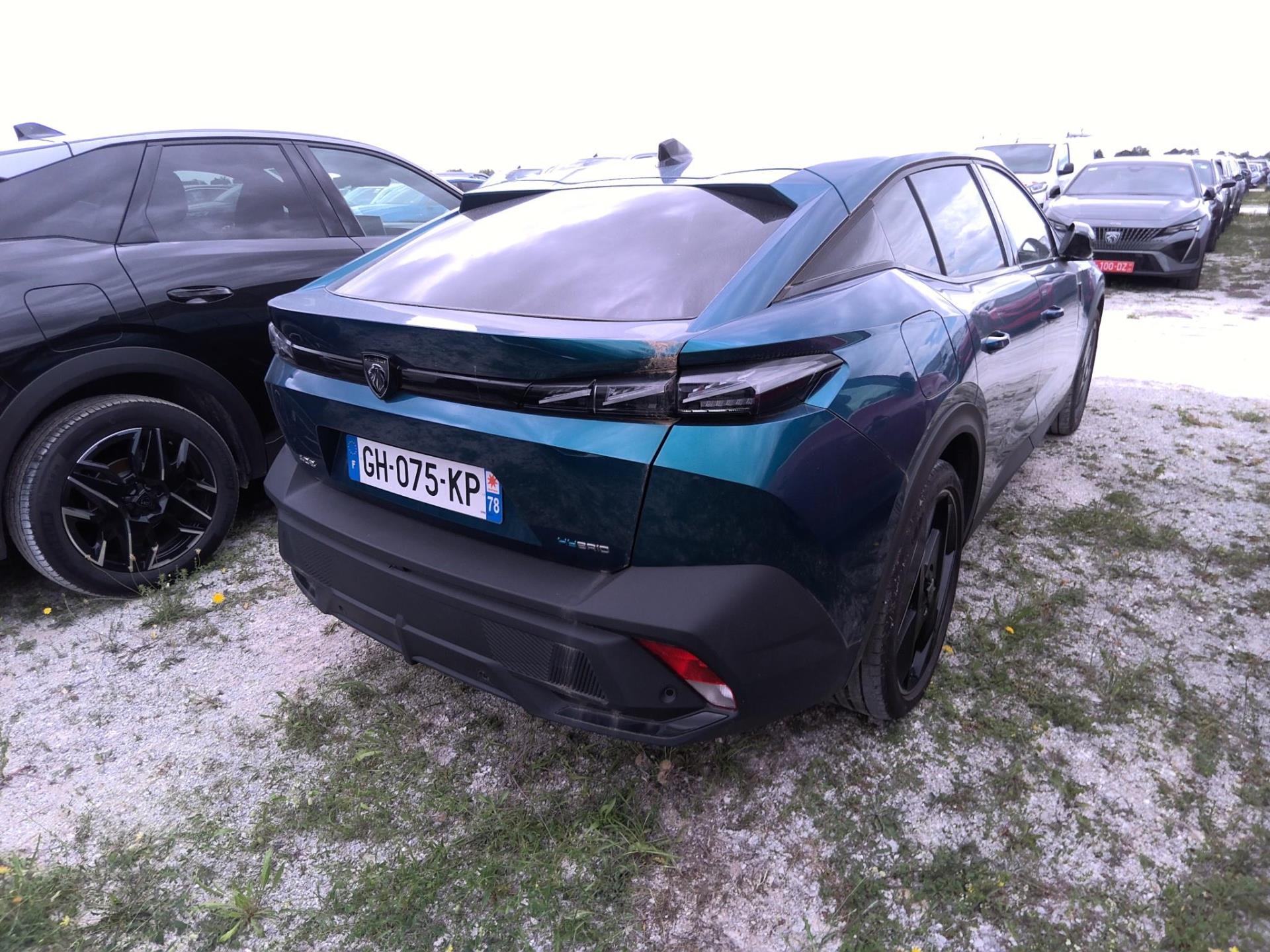 Peugeot 408 PHEV 225 e-EAT8 GT 2022