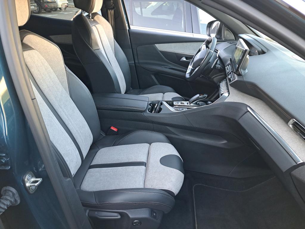 Peugeot 3008 Hybrid4 300 e-EAT8 GT Pack 2021