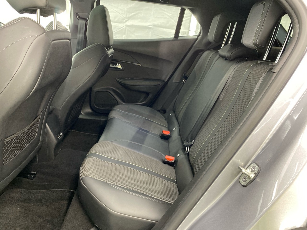 Peugeot 2008 Electrique 136 ch GT 2022