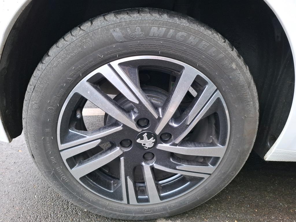 Peugeot 208 PureTech 100 S&S BVM6 Style 2023