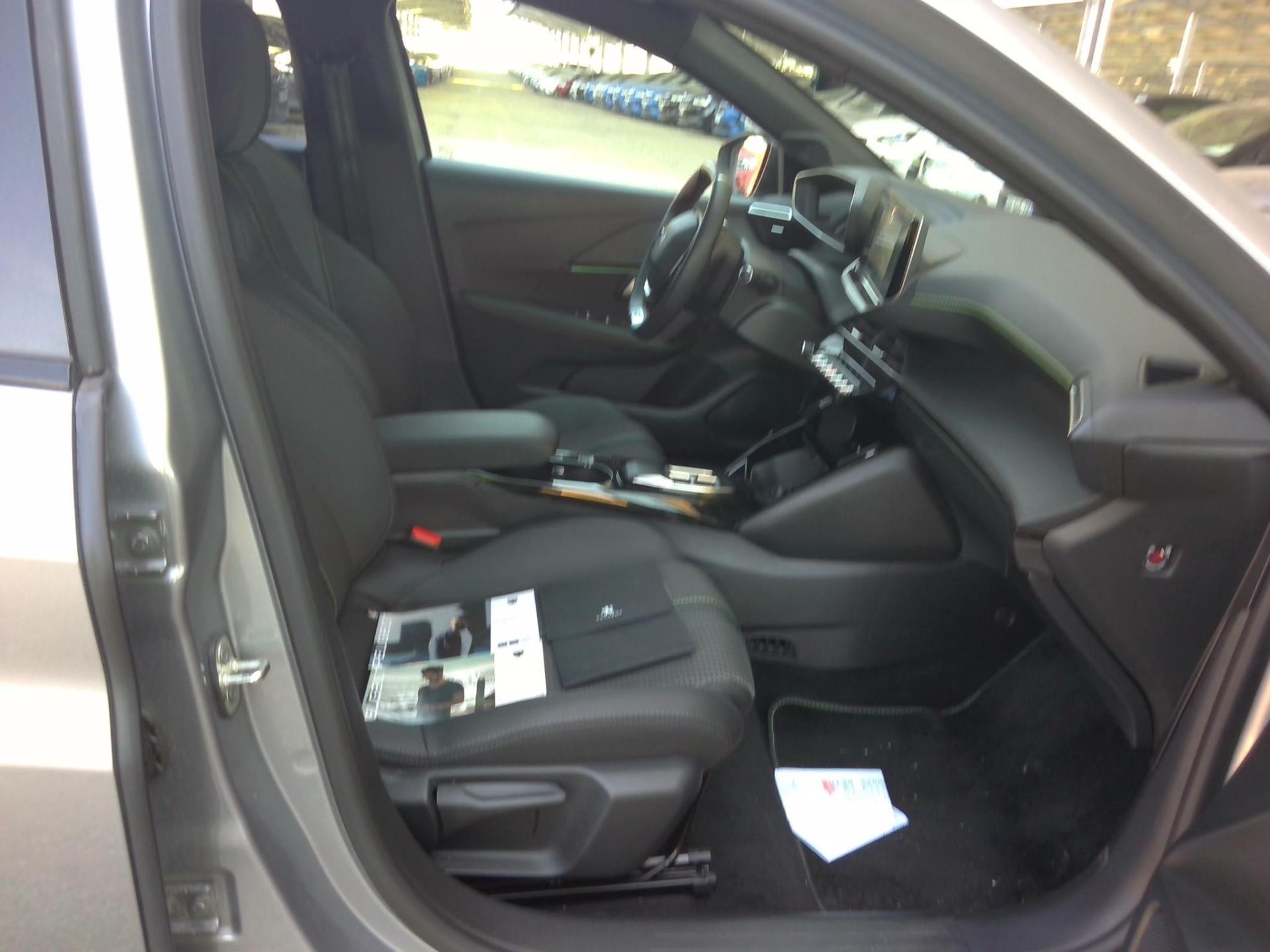 Peugeot 208 Electrique 50 kWh 136ch GT 2022