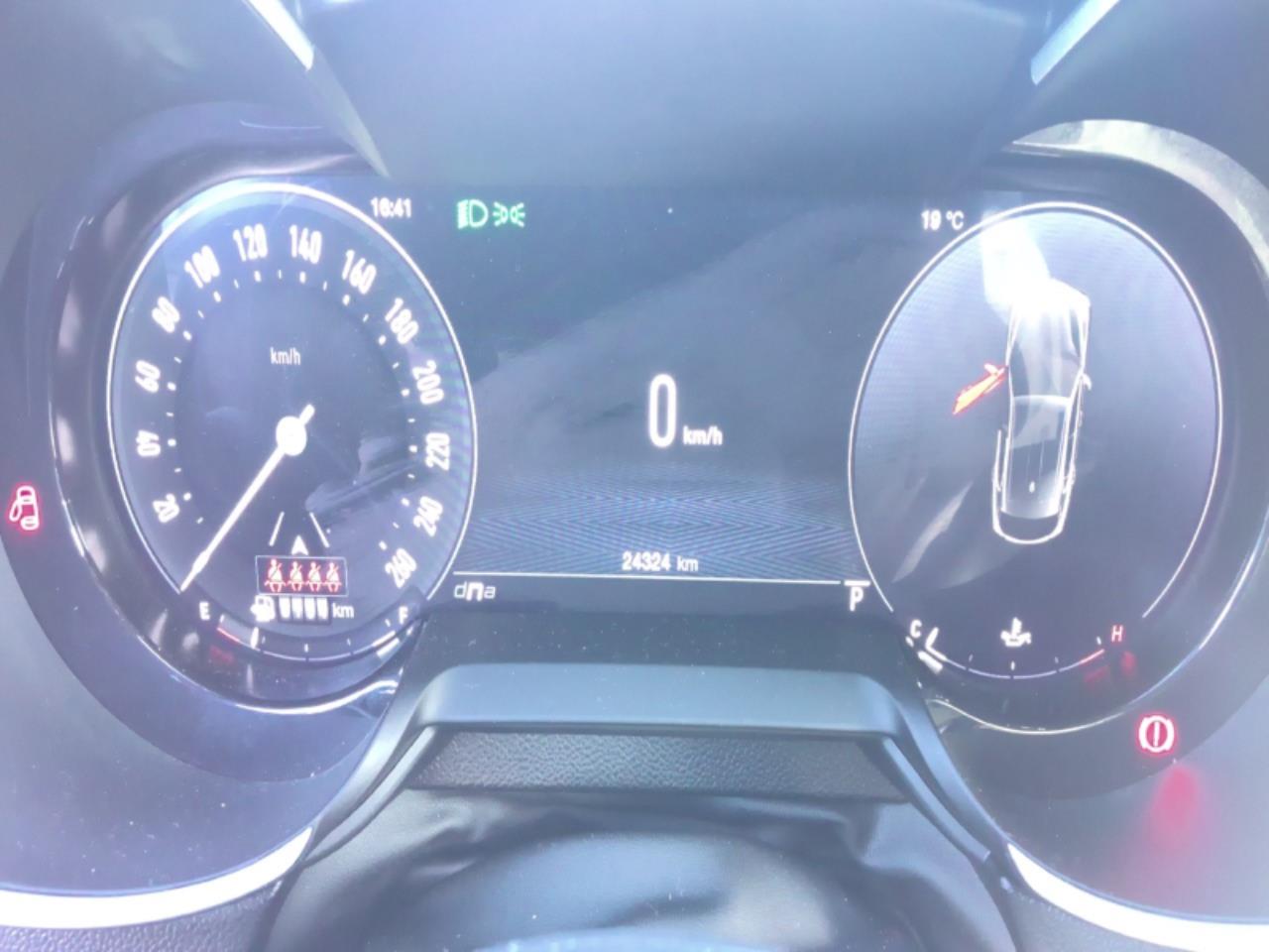 Foto Alfa Romeo Stelvio 5