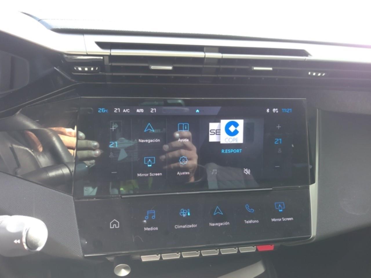 Foto Peugeot 408 15