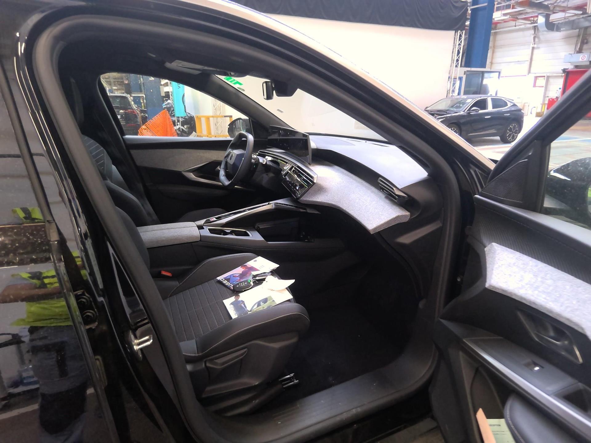 Peugeot 3008 Hybrid 136 e-DCS6 Allure 2024