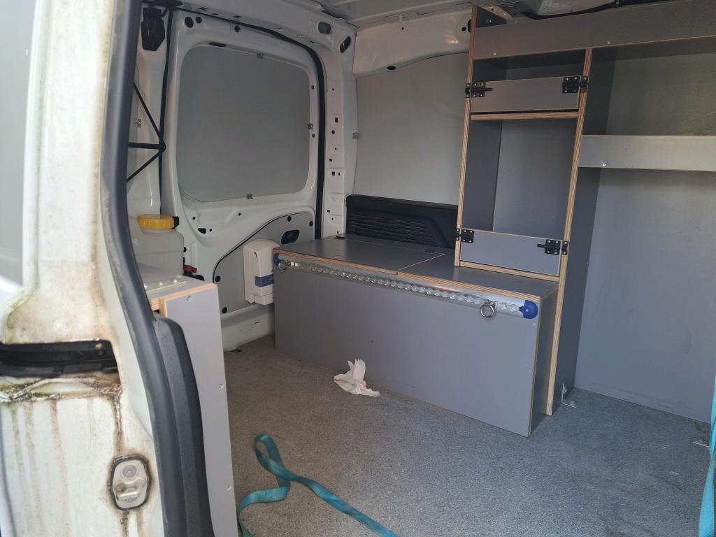 Peugeot PARTNER FOURGON STANDARD 650 KG BLUEHDI 100 S&S BVM5 PREMIUM 2020