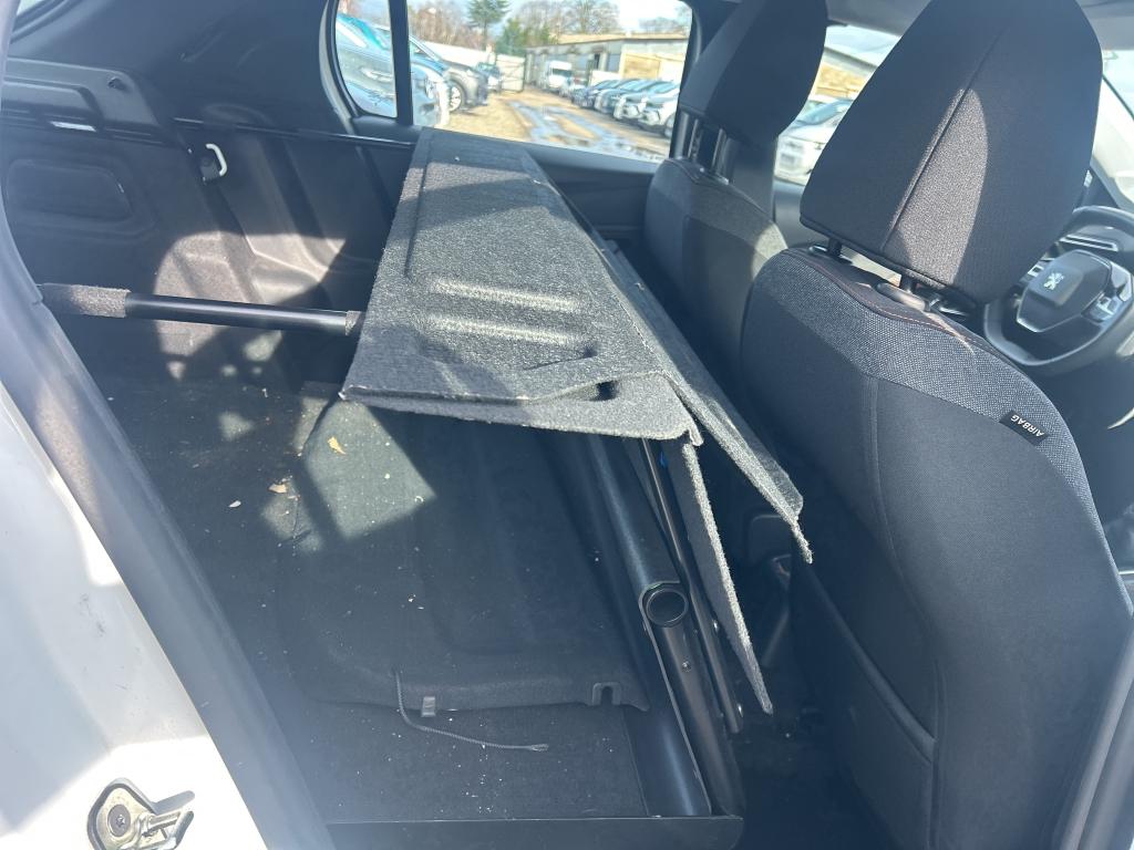 Peugeot 208 PURETECH 100 S&S BVM6 ACTIVE BUSINESS R 2023