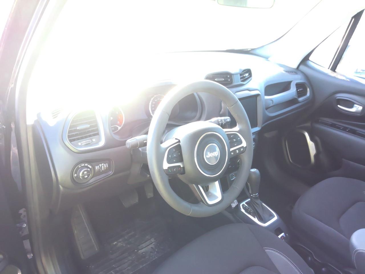 Foto Jeep Renegade 4