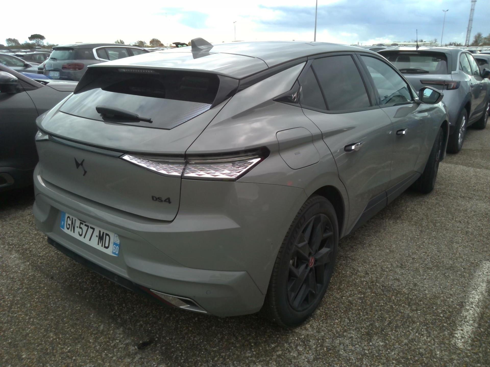 DS DS 4 PureTech 130 EAT8 Performance Line+ 2023