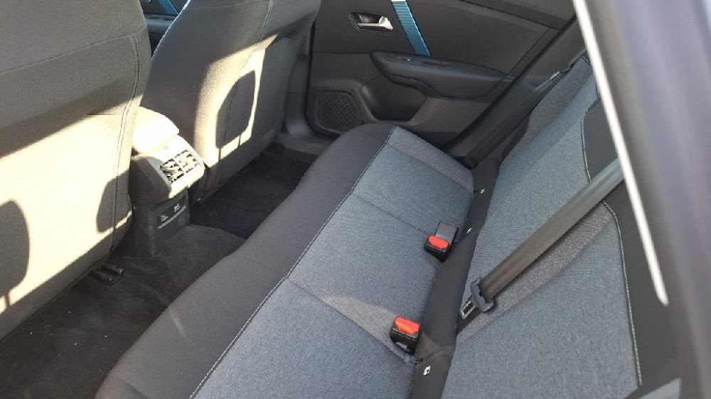 Foto Citroën ë-C4 16