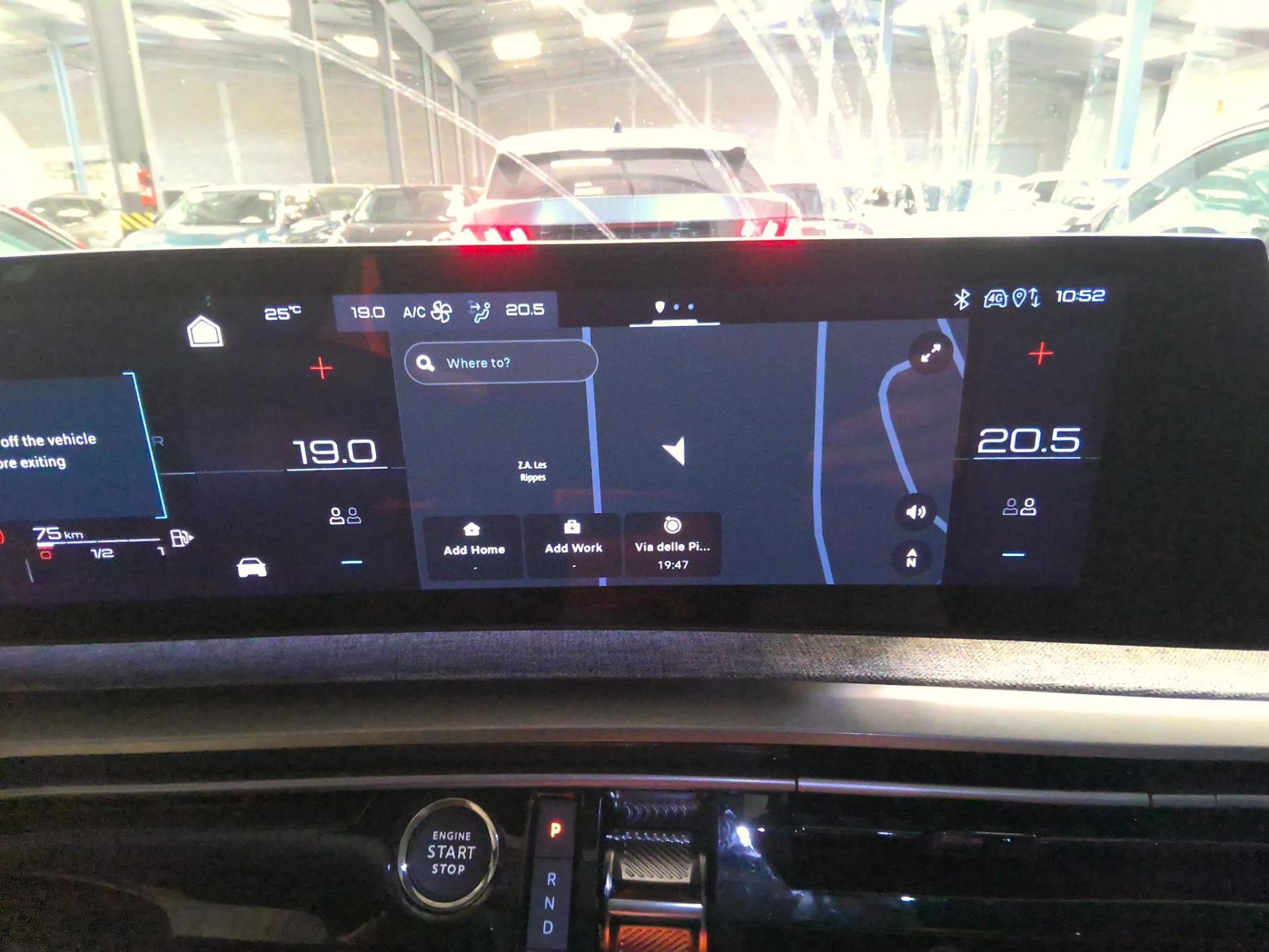 Peugeot 3008 Hybrid 145 e-DCS6 Allure 2025