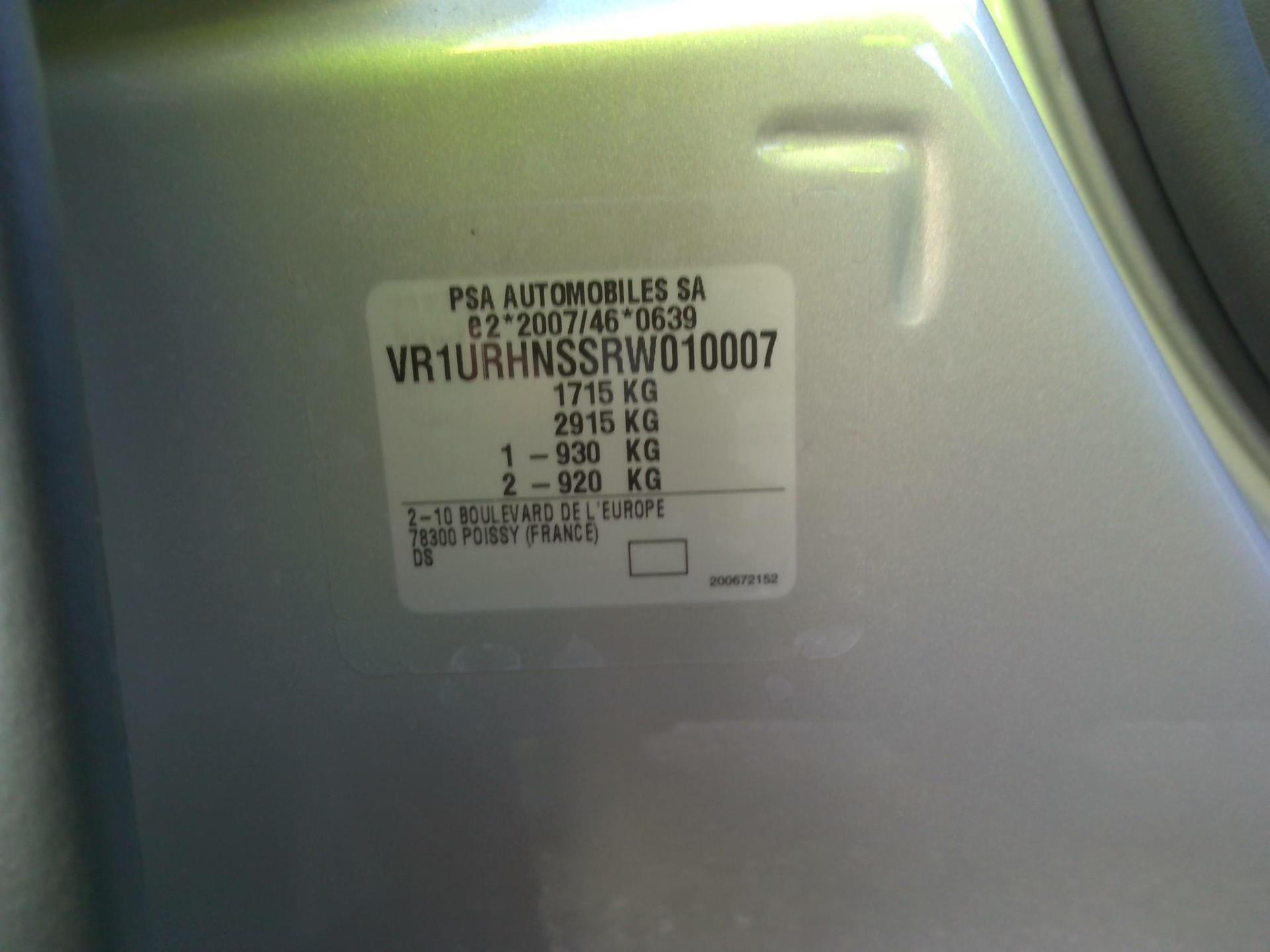 DS DS 3 PureTech 130 EAT8 Performance Line 2024